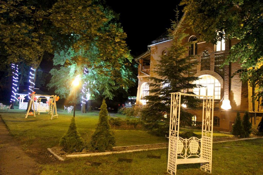 Palacyk Chojnow Exterior photo